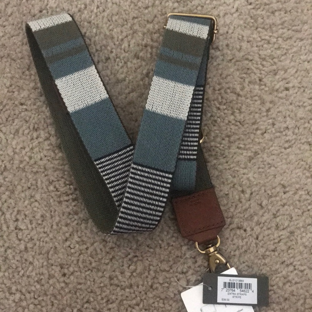 NWT Fossil crossbody strap